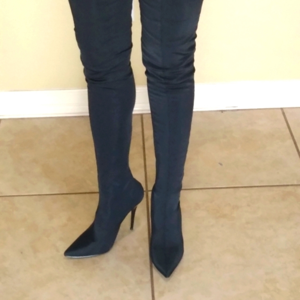 Over the knee Heels